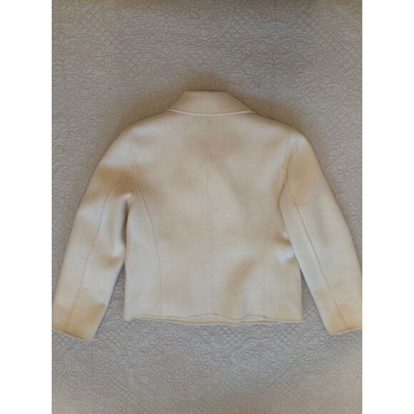 Bloomingdale's Double Breasted Wool/Cashmere blazer/jacket, size10P, Cream. - Picture 2 of 6